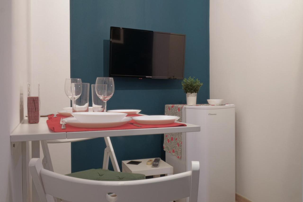 You & Me Cozy Apartments By Zain Athens Exterior photo